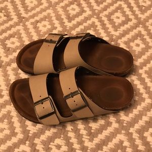 Women’s size 37 Birkenstock’s